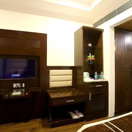 Hotel Pitrashish Pride Igi Intl Airport Delhi Exteriér fotografie