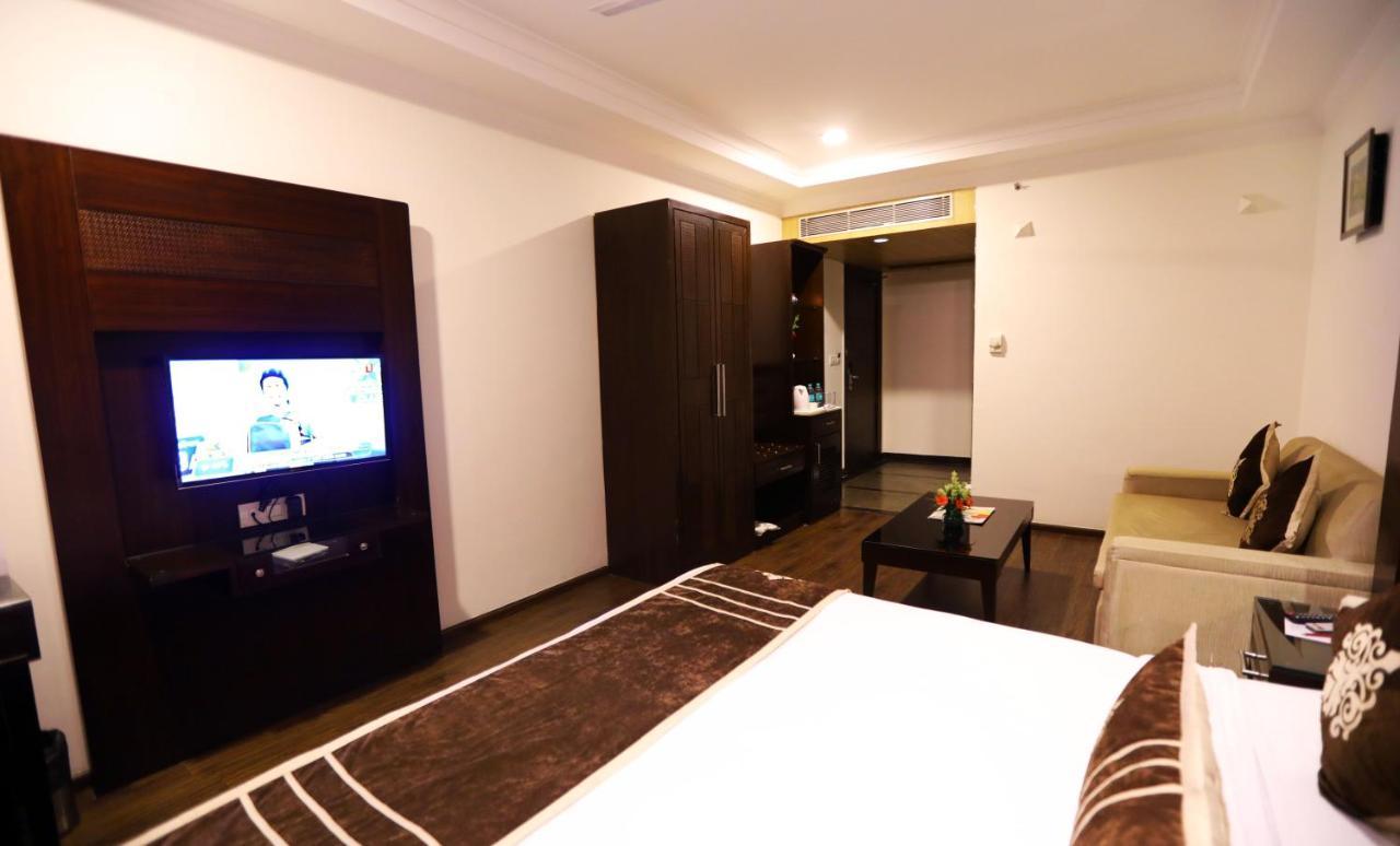 Hotel Pitrashish Pride Igi Intl Airport Delhi Exteriér fotografie