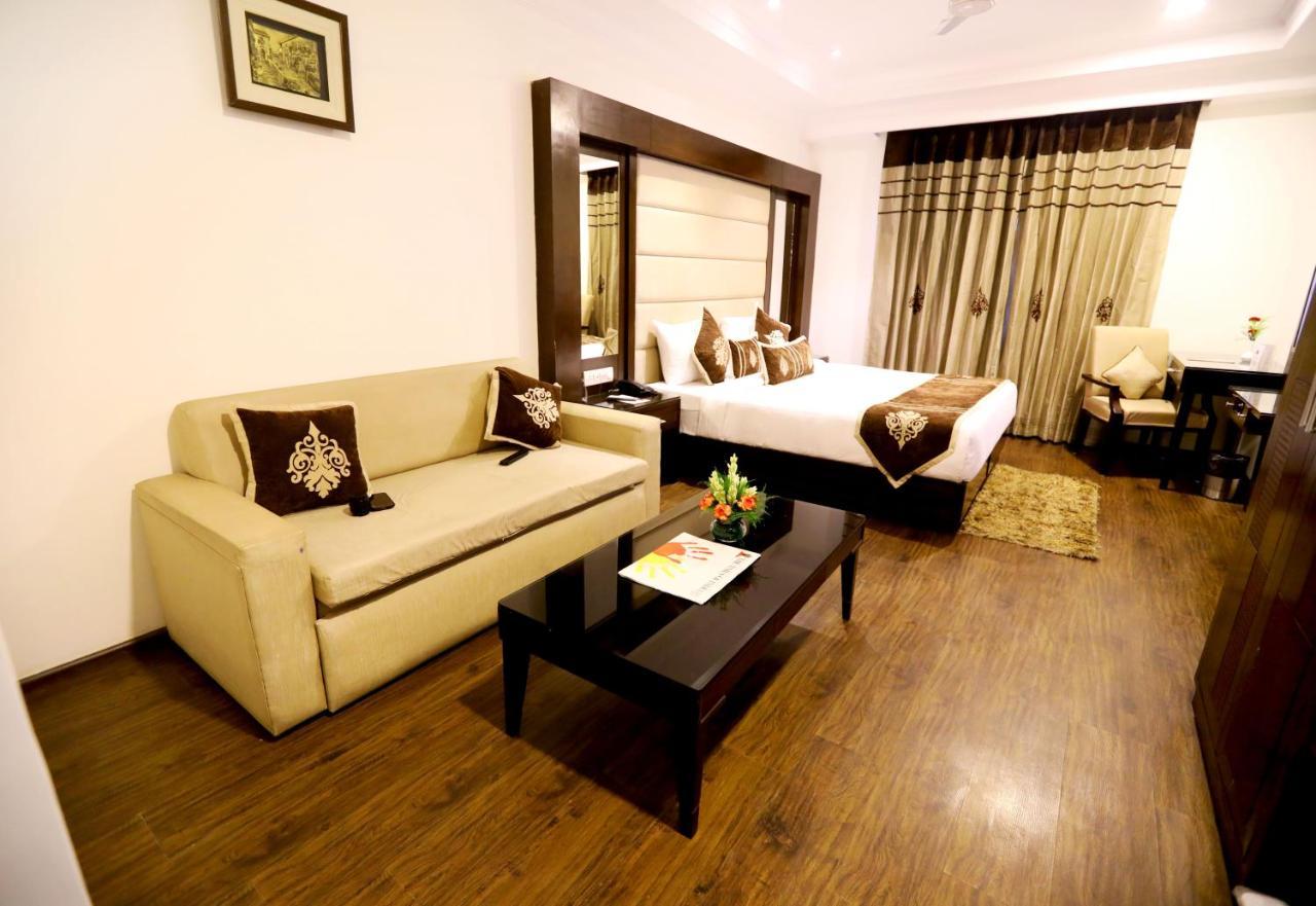 Hotel Pitrashish Pride Igi Intl Airport Delhi Exteriér fotografie