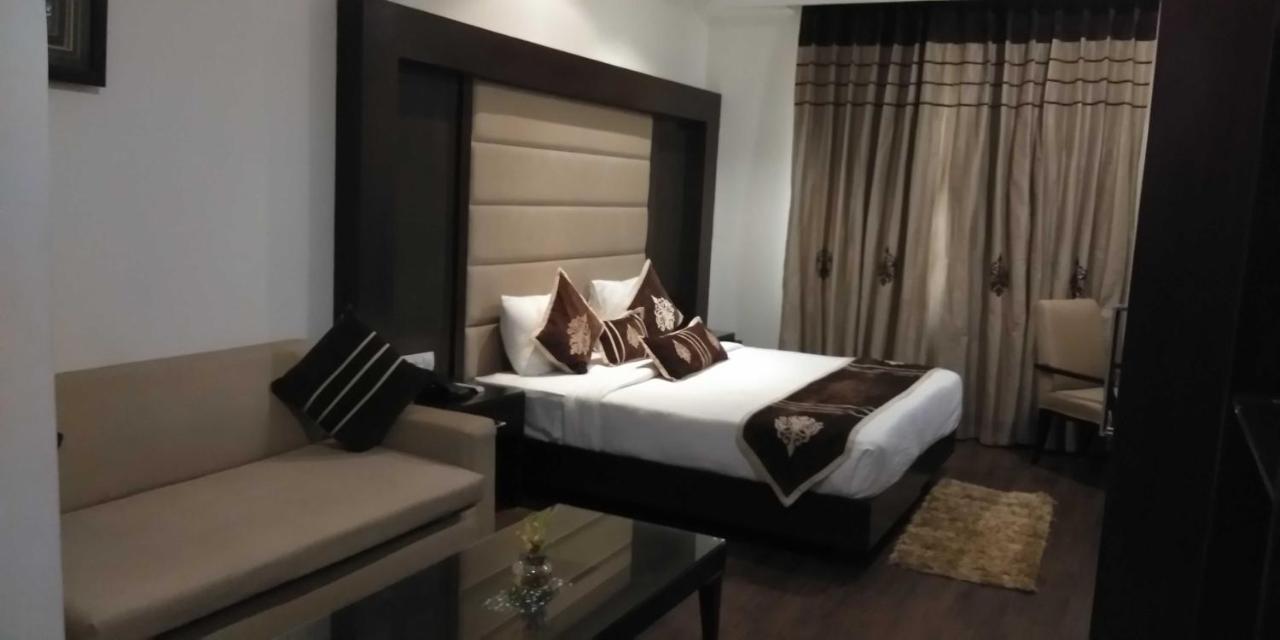 Hotel Pitrashish Pride Igi Intl Airport Delhi Exteriér fotografie